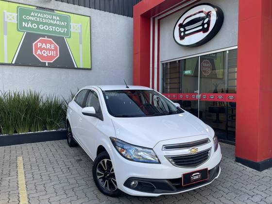 CHEVROLET ONIX 1.4 MPFI LTZ 8V FLEX 4P AUTOMÁTICO CHEVROLET ONIX 1.4 MPFI LTZ 8V FLEX 4P AUTOMÁTICO
